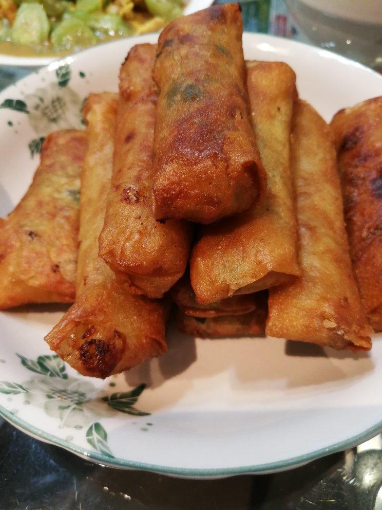 韭菜鸡蛋馅春卷