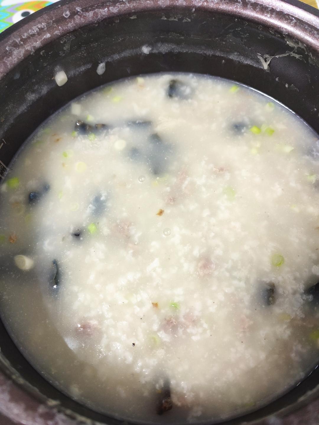 十五分钟快手之香滑皮蛋瘦肉粥(附五分钟电饭煲电压力锅更快捷方法)