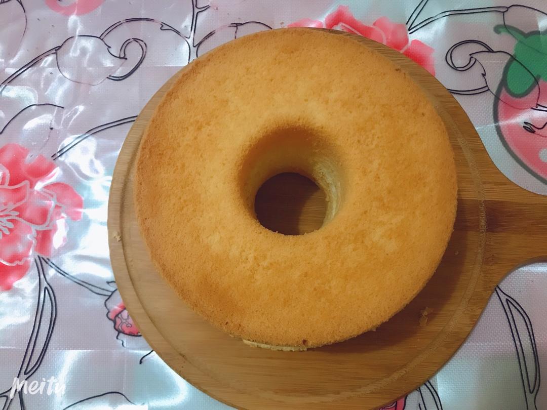 经典戚风——拜拜蛋糕（中空、圆模均可）