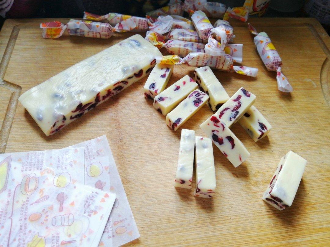 蔓越莓牛轧糖