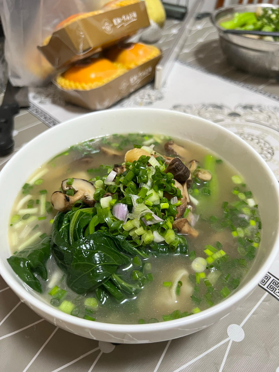 冬菇瑶柱紫菜汤面