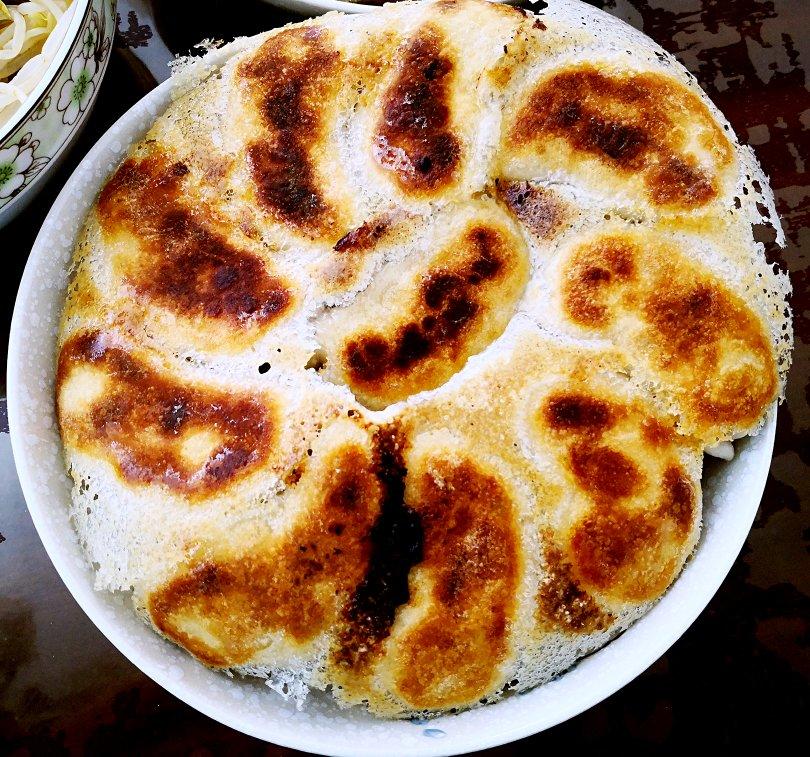 冰花煎饺 Fried Pork & Lotus Root Dumplings