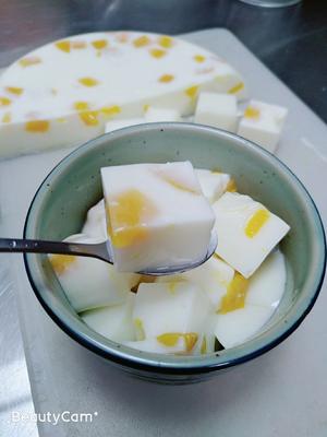芒果牛奶冻~白凉粉版的做法 步骤8