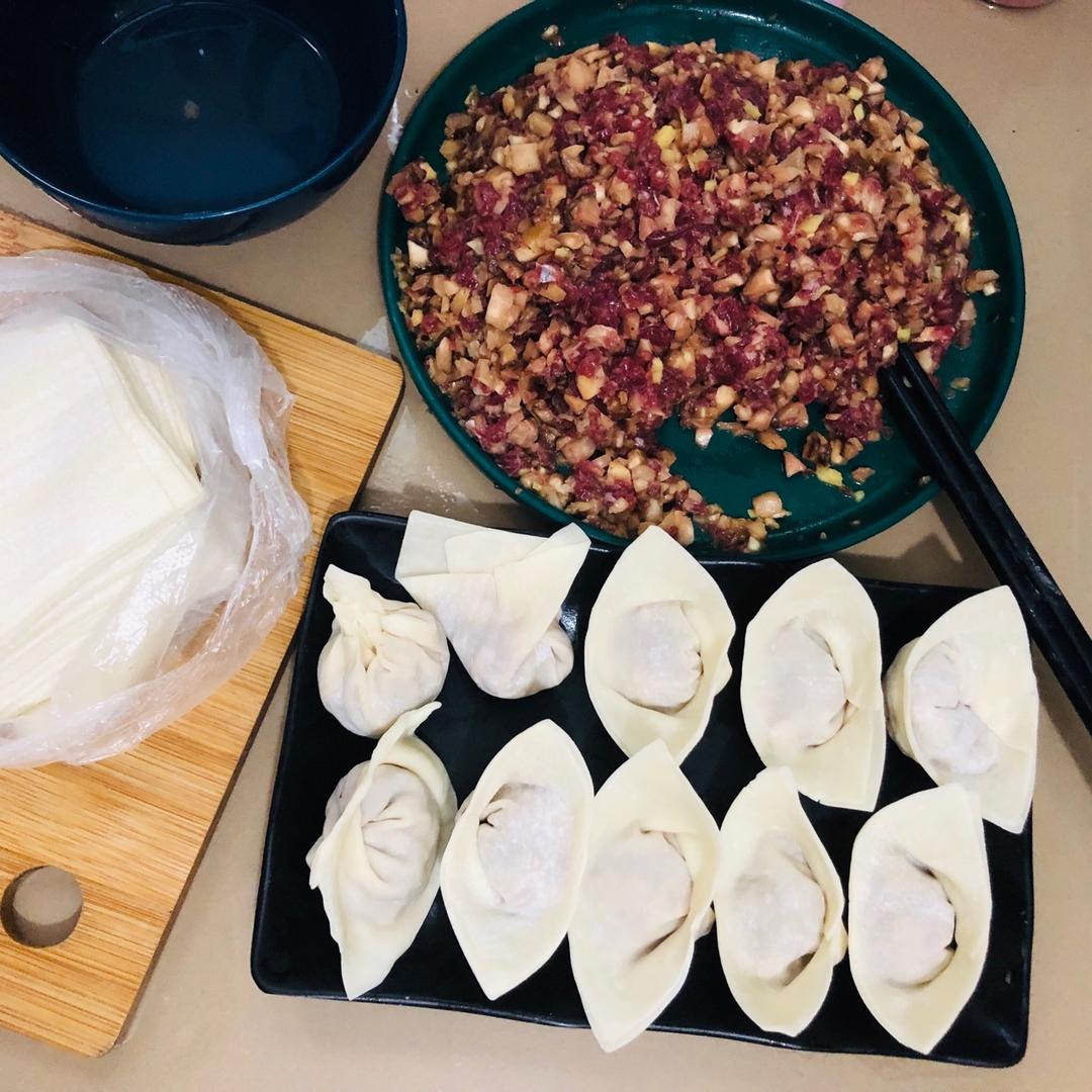 元宝馄饨的包法