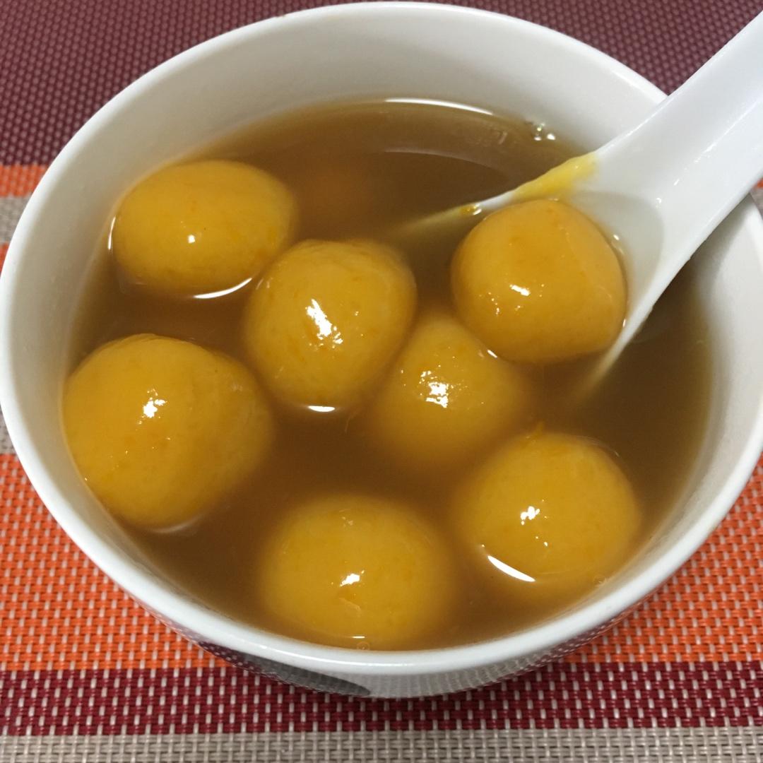 椰汁西米南瓜汤圆