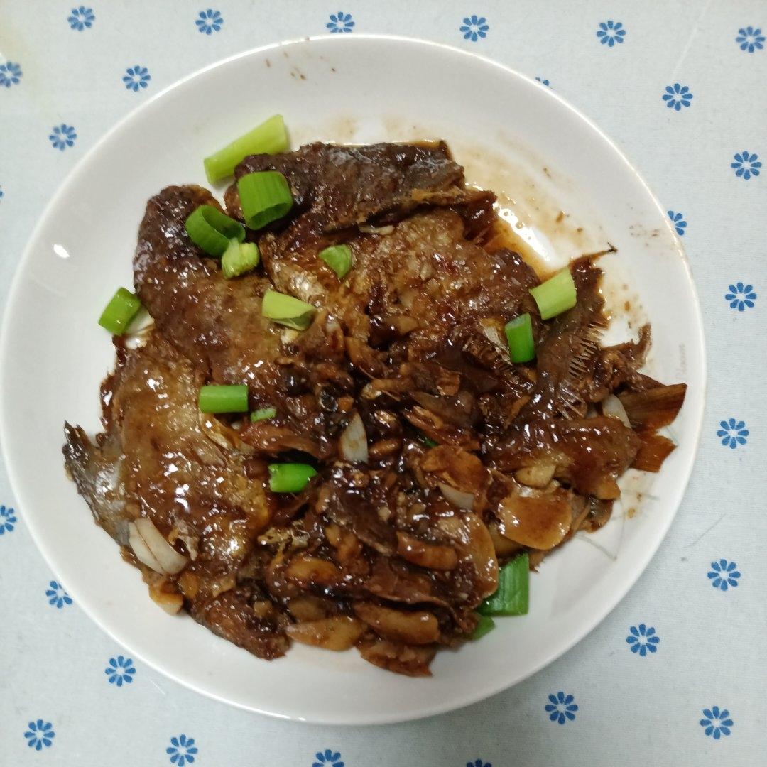 红烧小平鱼