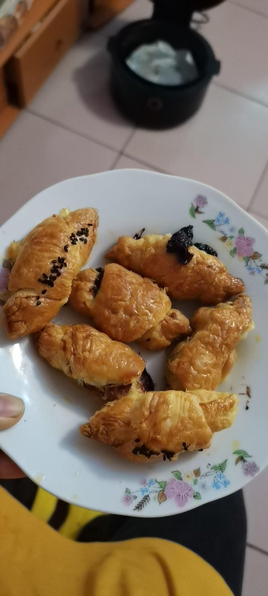 蛋挞皮酥皮牛角包