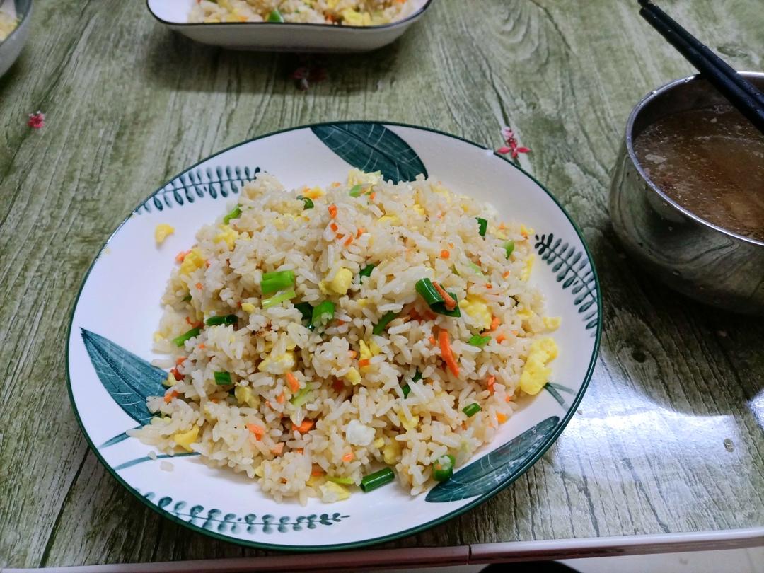 好吃到停不下来的酱油蛋炒饭