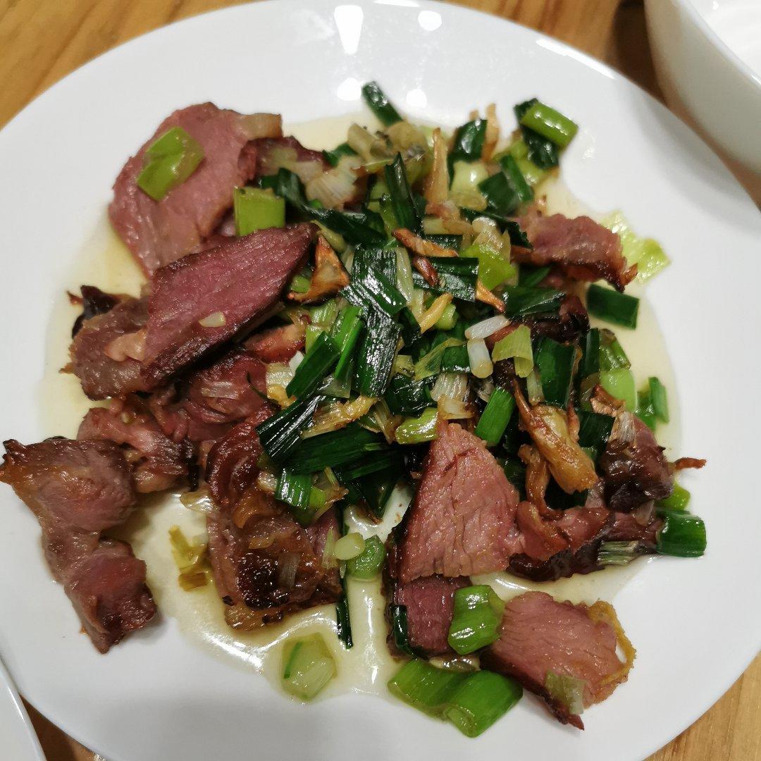 蒜苗炒腊肉