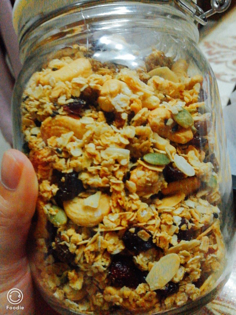 Granola 烤坚果燕麦配果仁