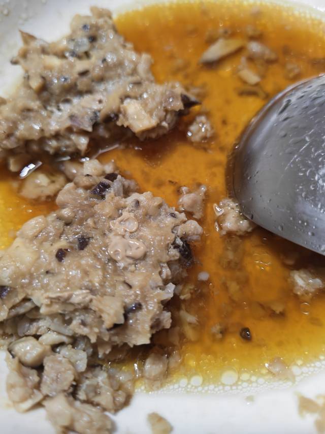 3岁至80岁都爱吃的经典粤菜~冬菇剁肉饼