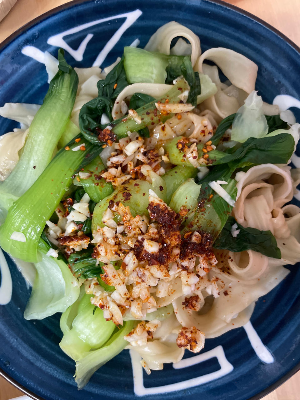 十分钟就能吃上的超简单油泼面