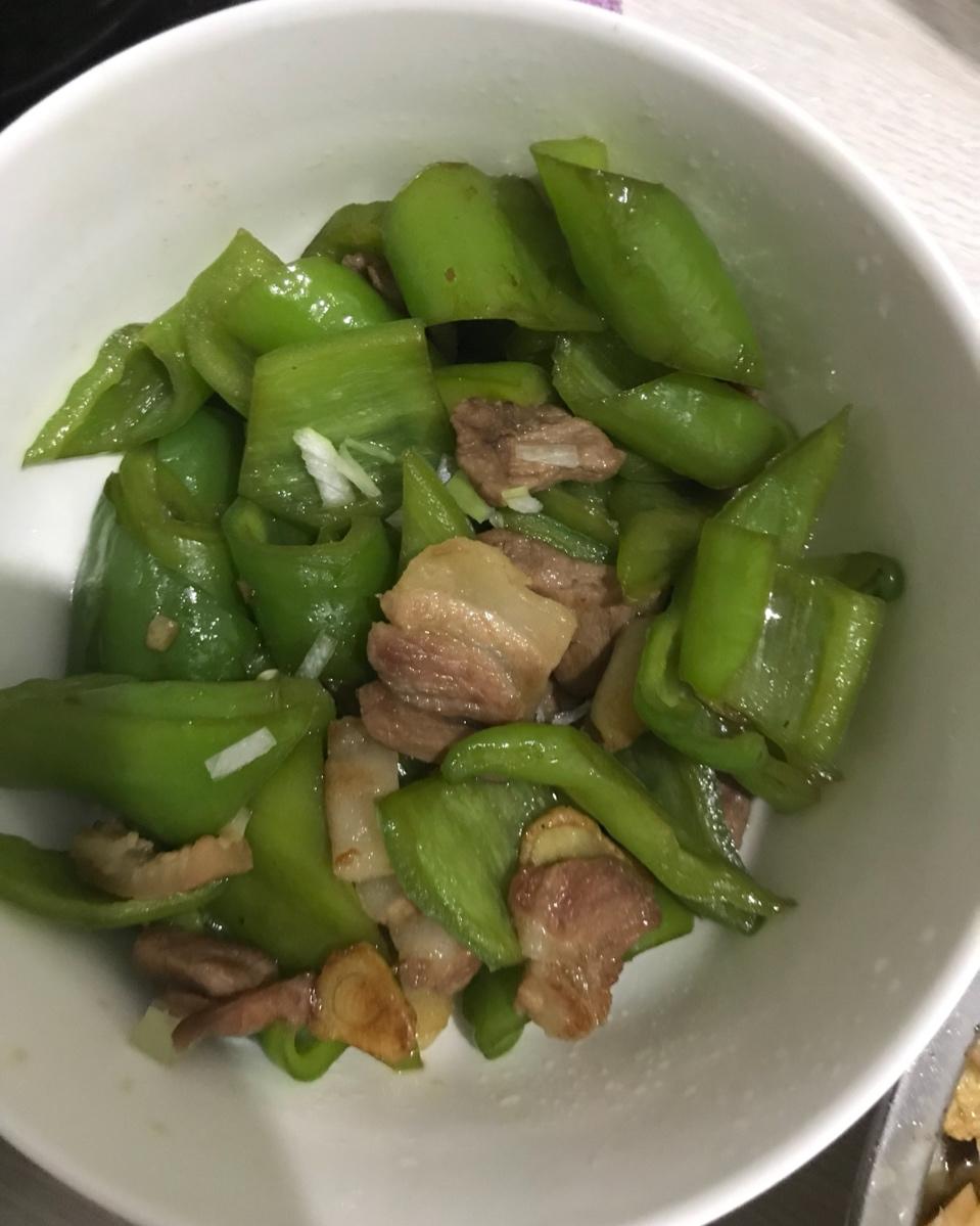 尖椒炒肉