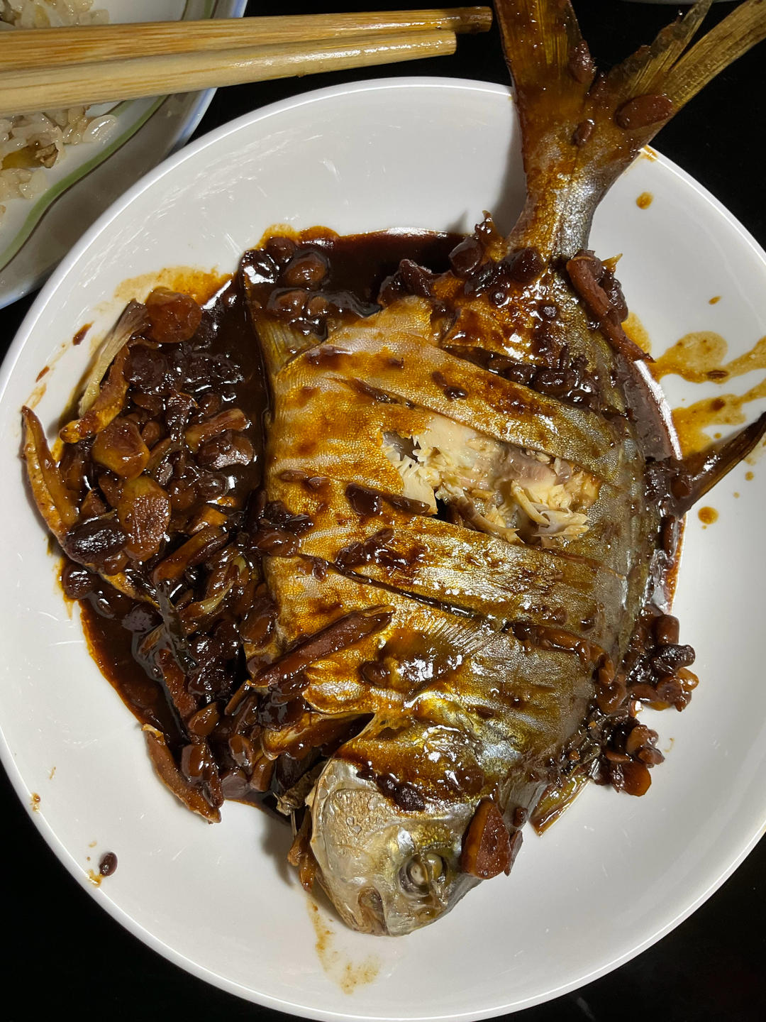 红烧金昌鱼（包含去腥、煎鱼不破皮的秘诀）