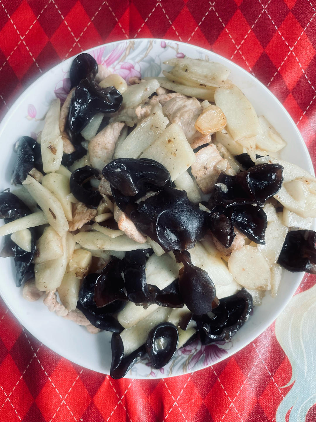 肉片山药炒木耳
