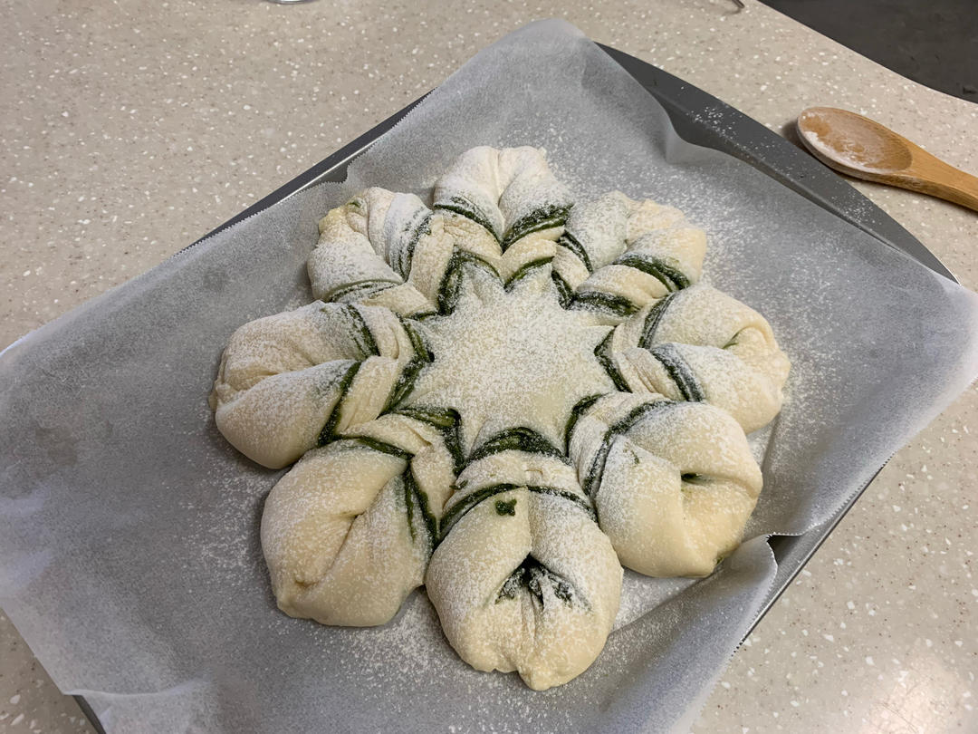 抹茶奶酥雪花面包