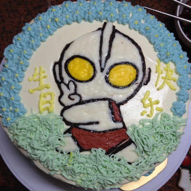 奶油水果装饰蛋糕