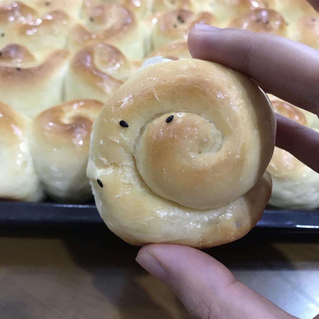 蜂蜜脆底小面包，简单易上手的营养早餐