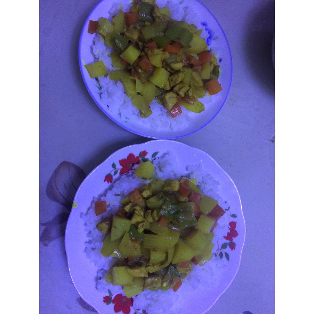 咖喱土豆炖鸡块(咖喱粉家常版)