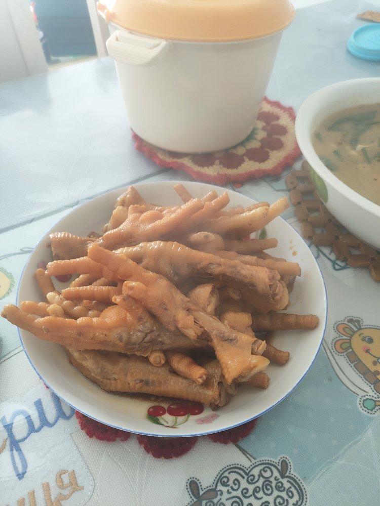 电饭锅脱骨红烧鸡爪