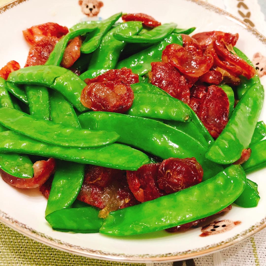 腊肠炒荷兰豆