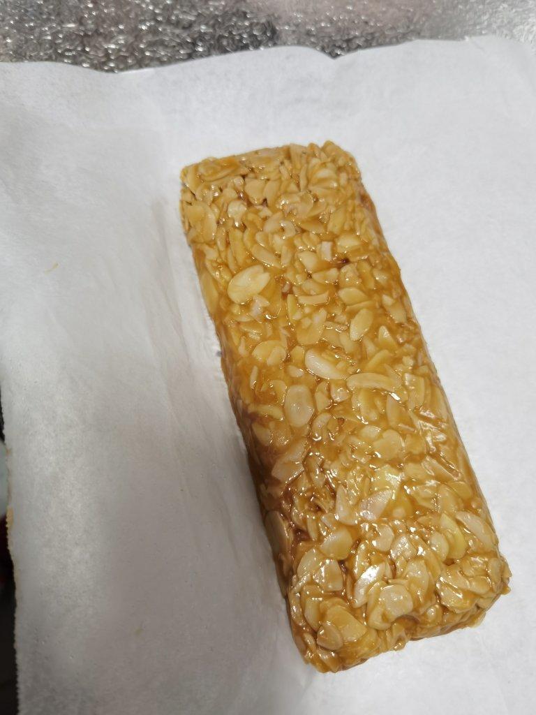 焦糖杏仁糯米船