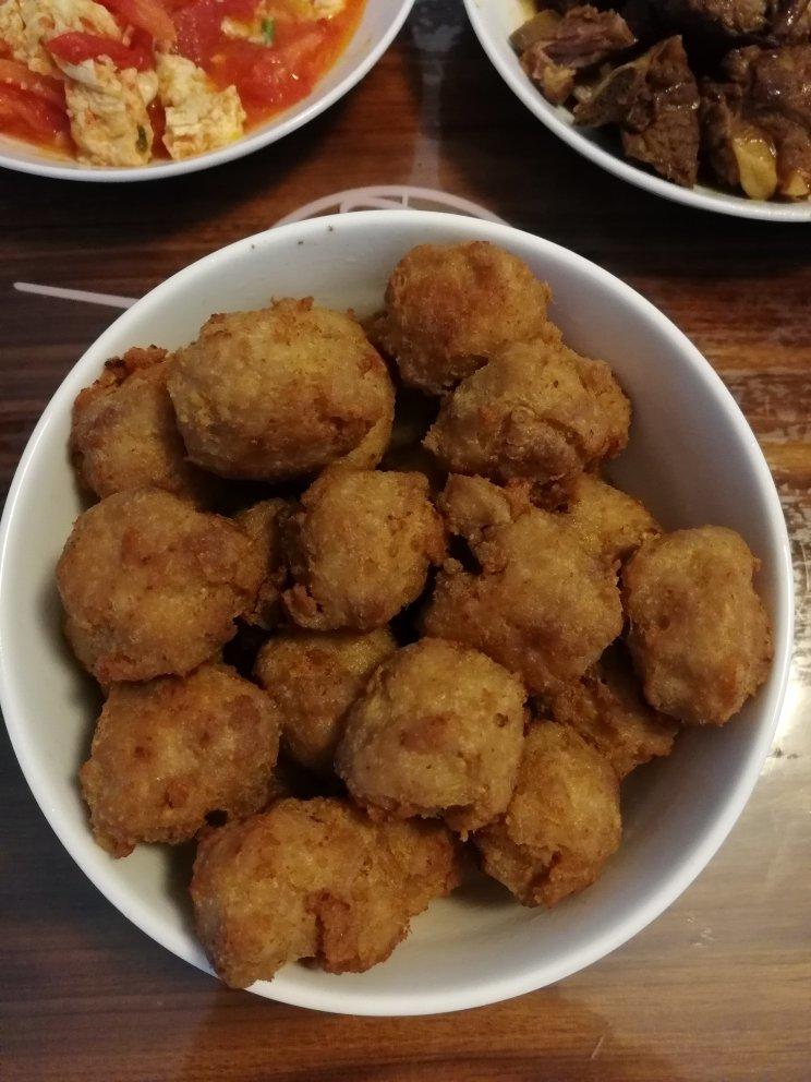 酥炸肉丸