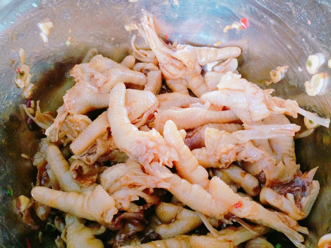 酸辣无骨鸡爪