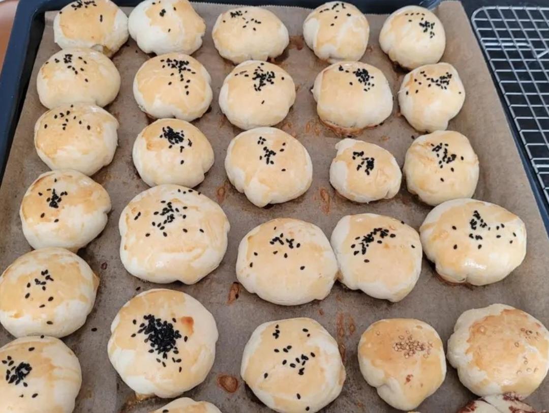泳式鲜肉榨菜月饼