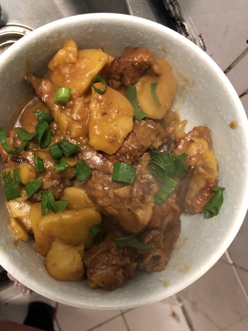 土豆烧排骨