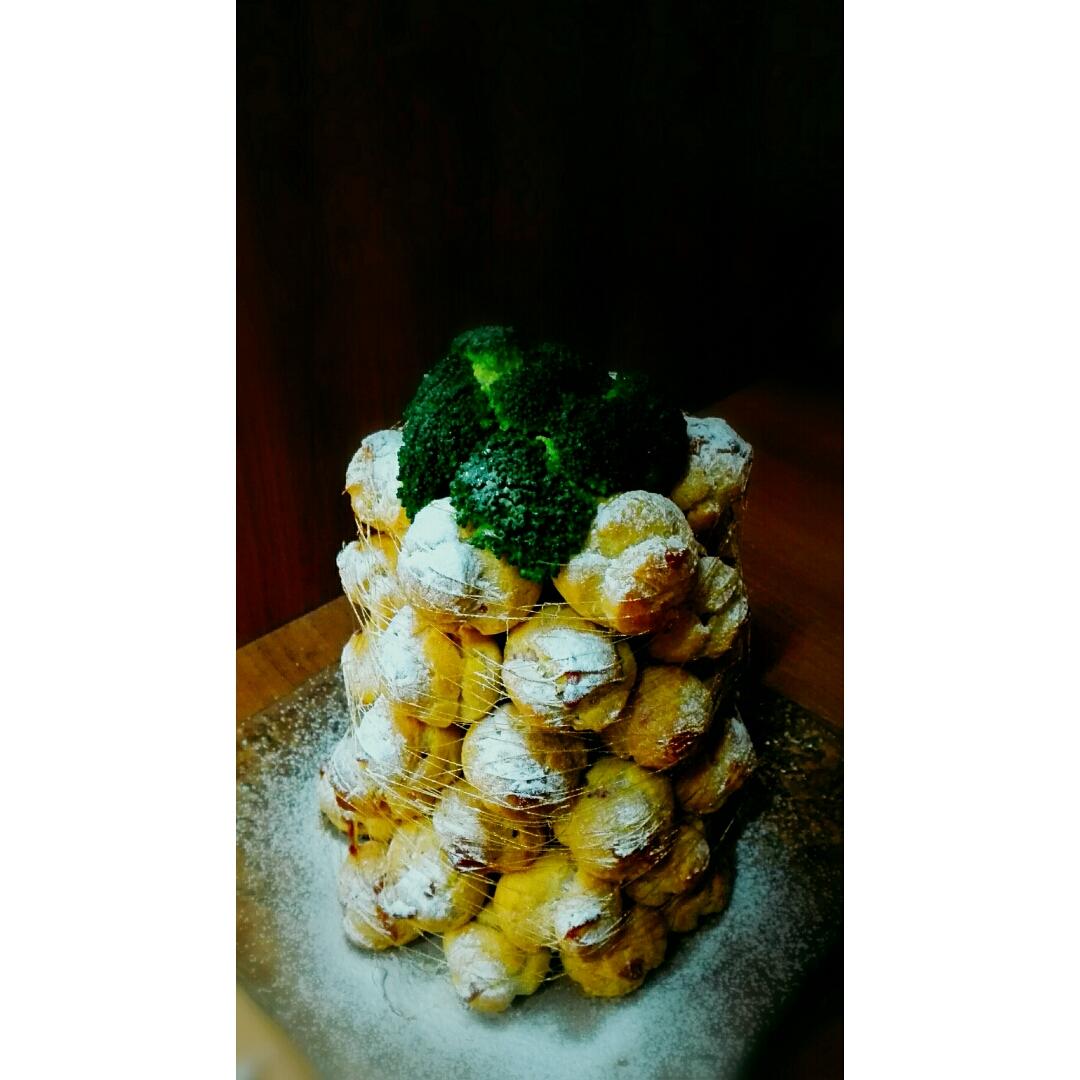 圣诞雪景焦糖泡芙塔