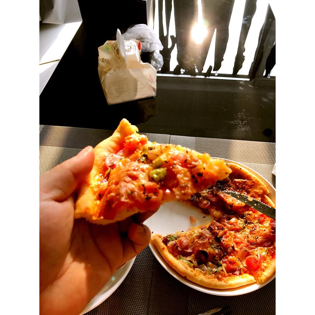 8寸纯手工什锦披萨