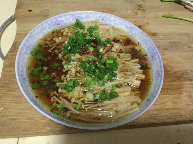 蒜蓉蒸金针菇