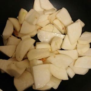 白萝卜炒金针菇的做法 步骤1