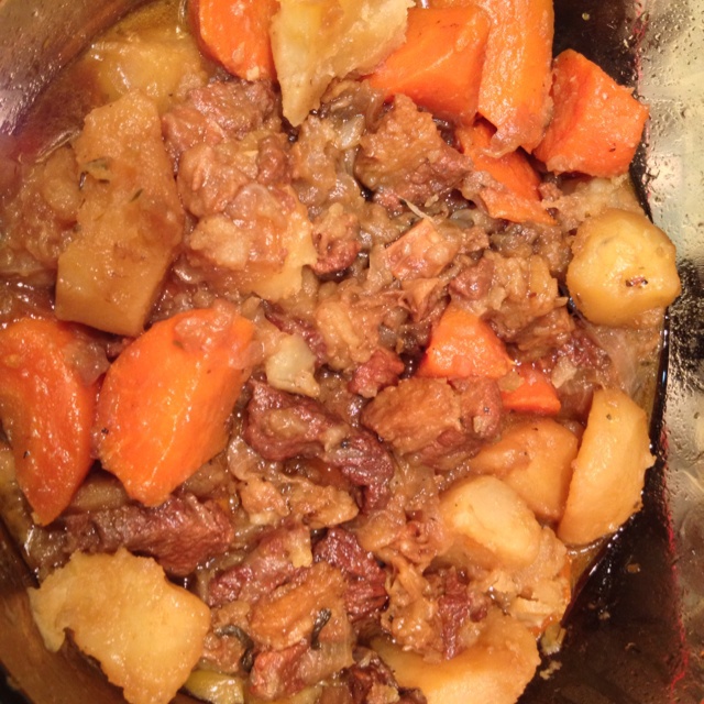 胡萝卜土豆烧牛腩