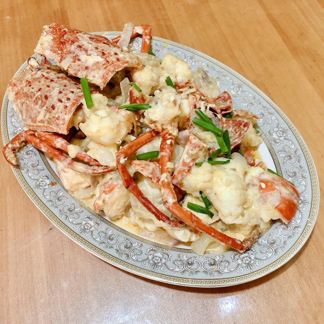 芝士焗龙虾（伊面铺底）