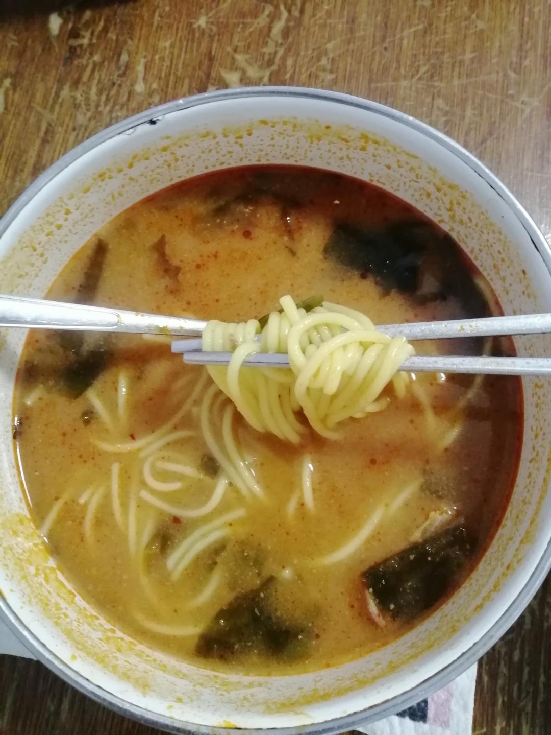 粗粮细作玉米面条