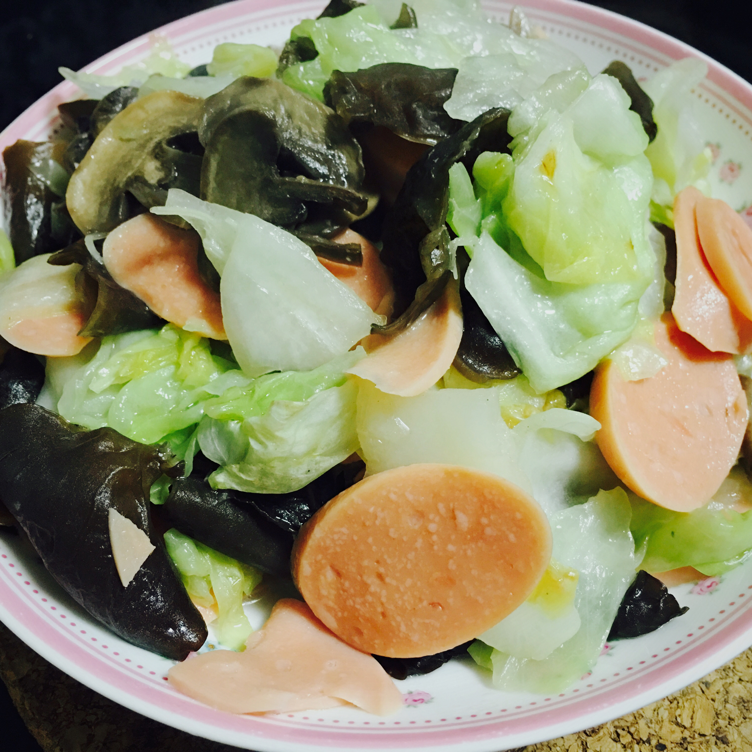 木耳炒包菜