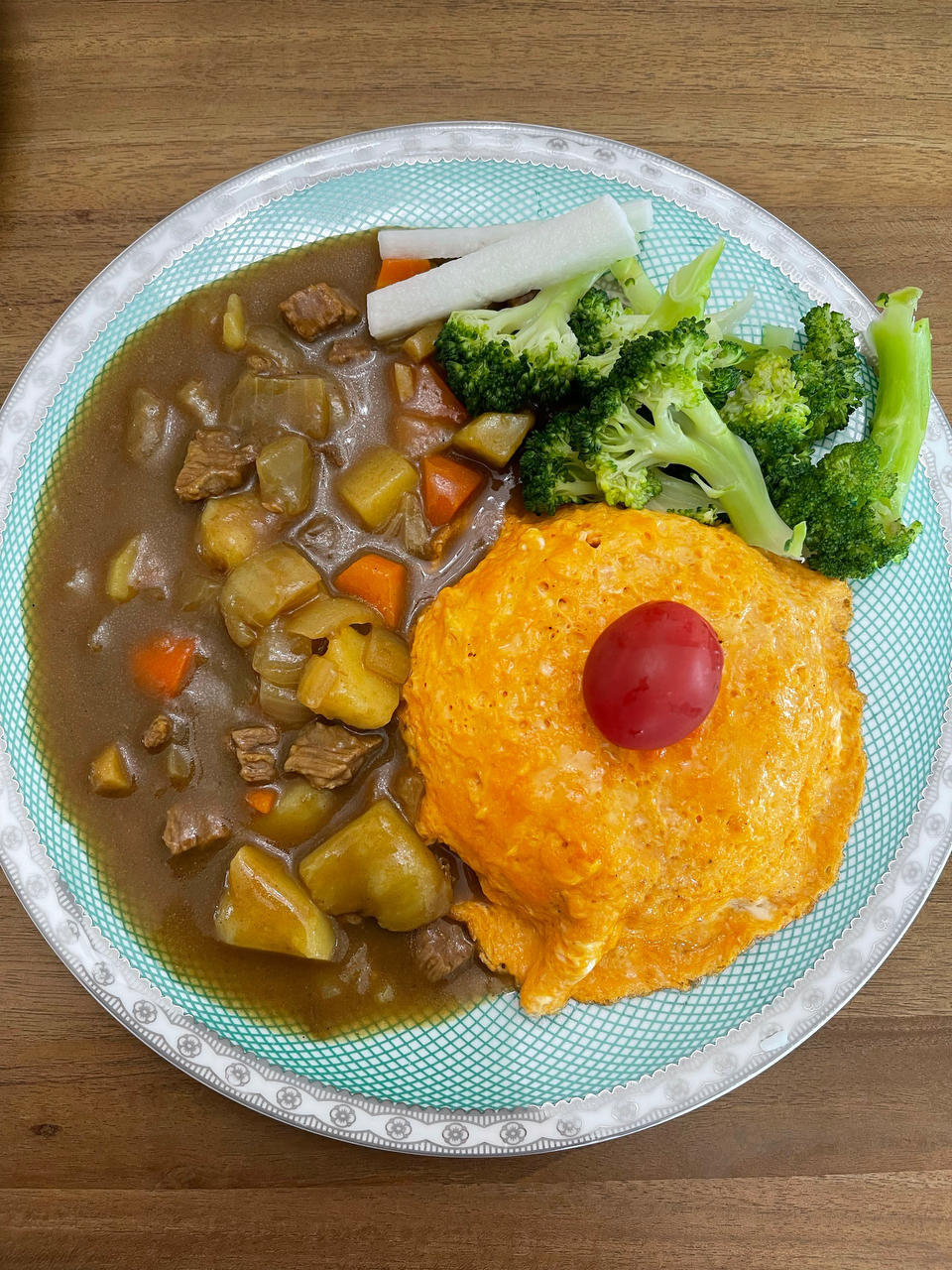干饭人必备富士山咖喱蛋包饭