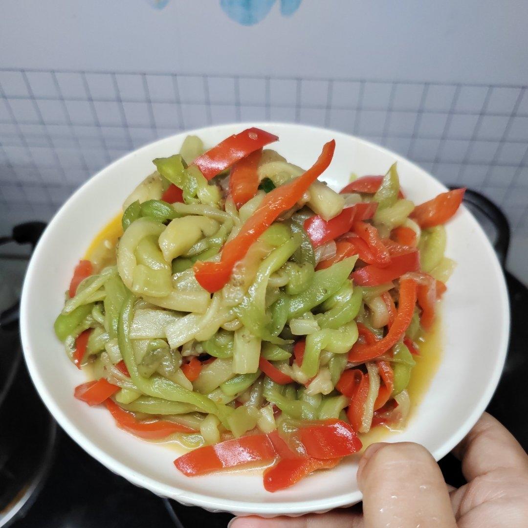 简单家常素炒茄子，超级无敌好吃