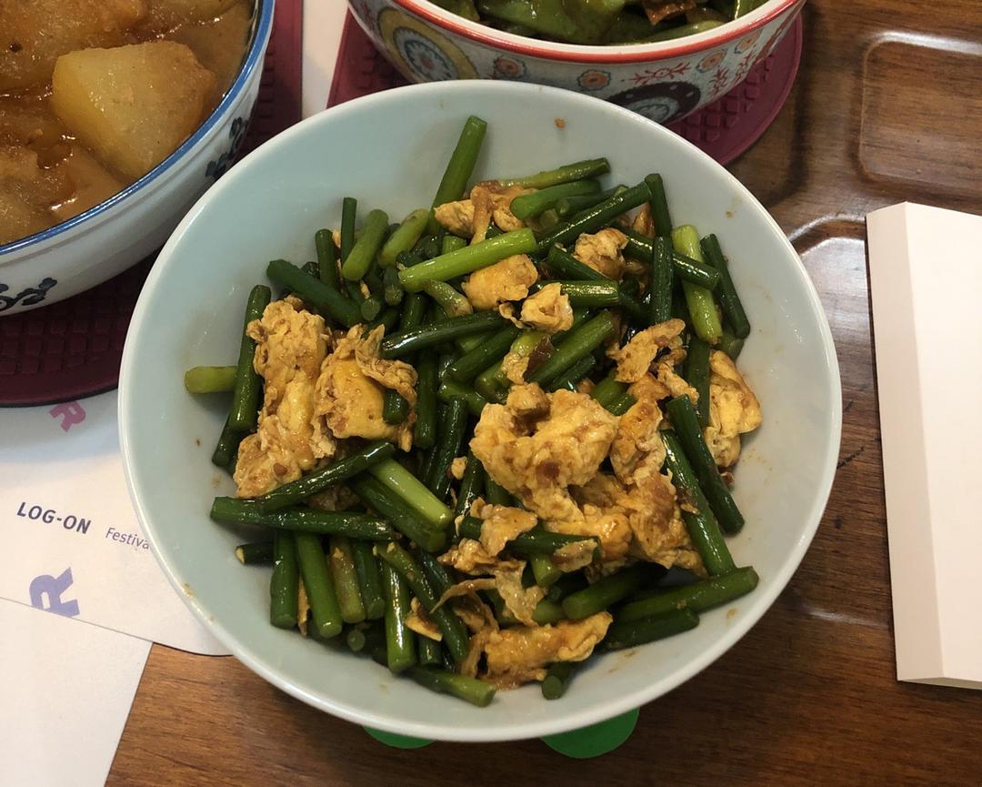 蒜苗炒鸡蛋