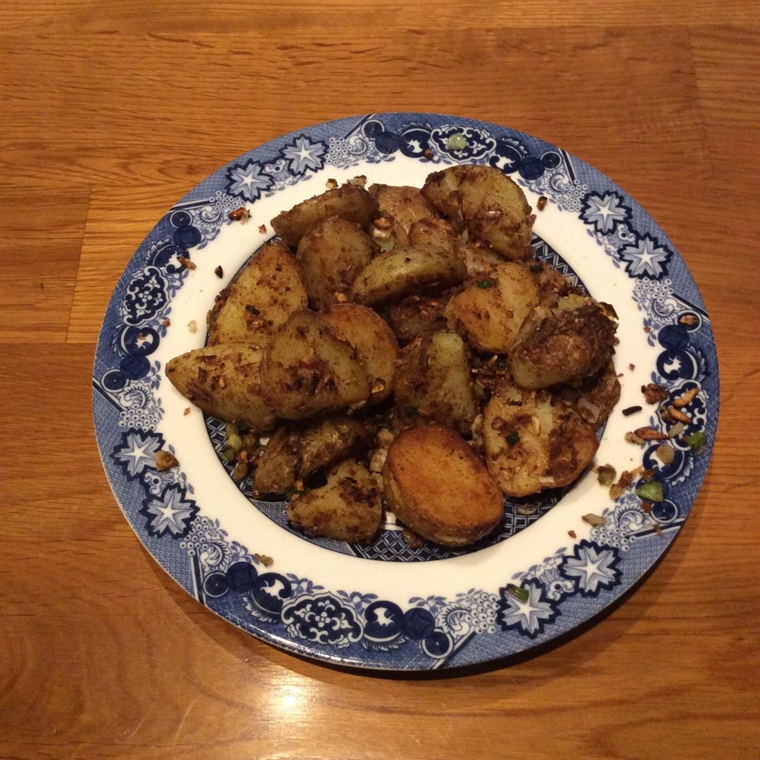 dianak做的小高姐香辣土豆浓郁调料包裹着的干甜小土豆