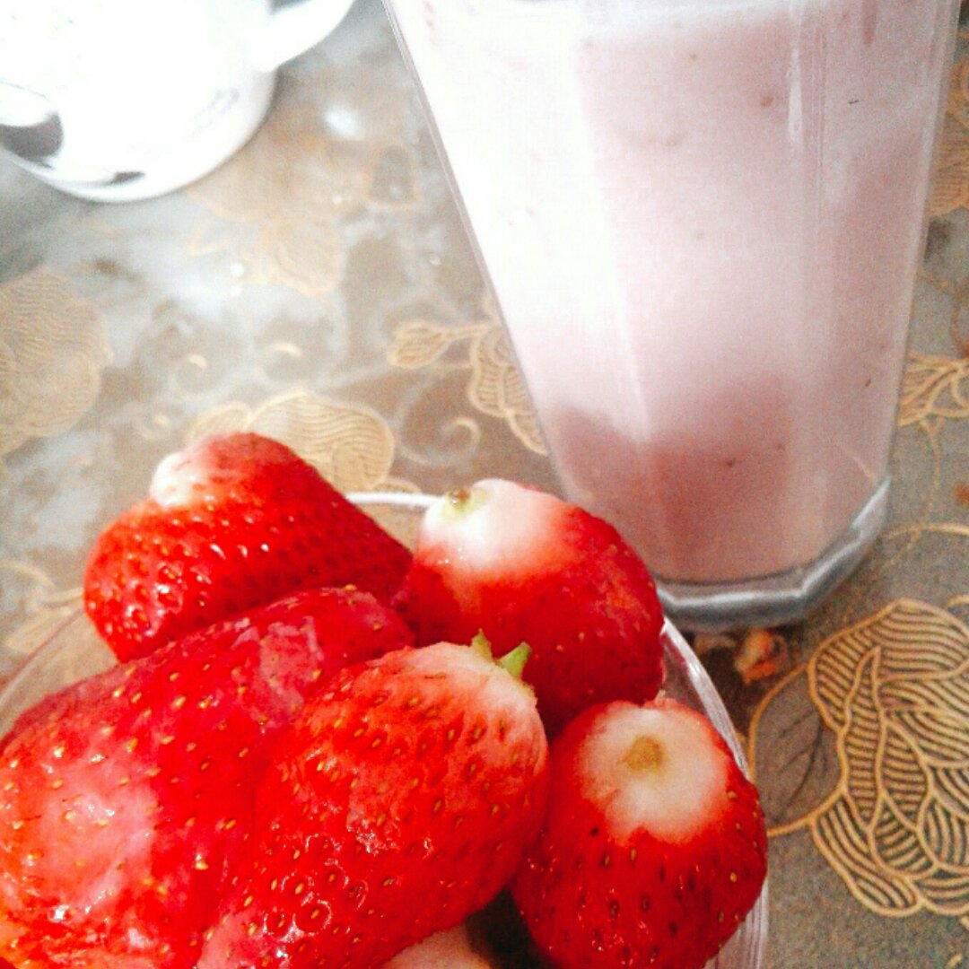 草莓奶昔&草莓酸奶