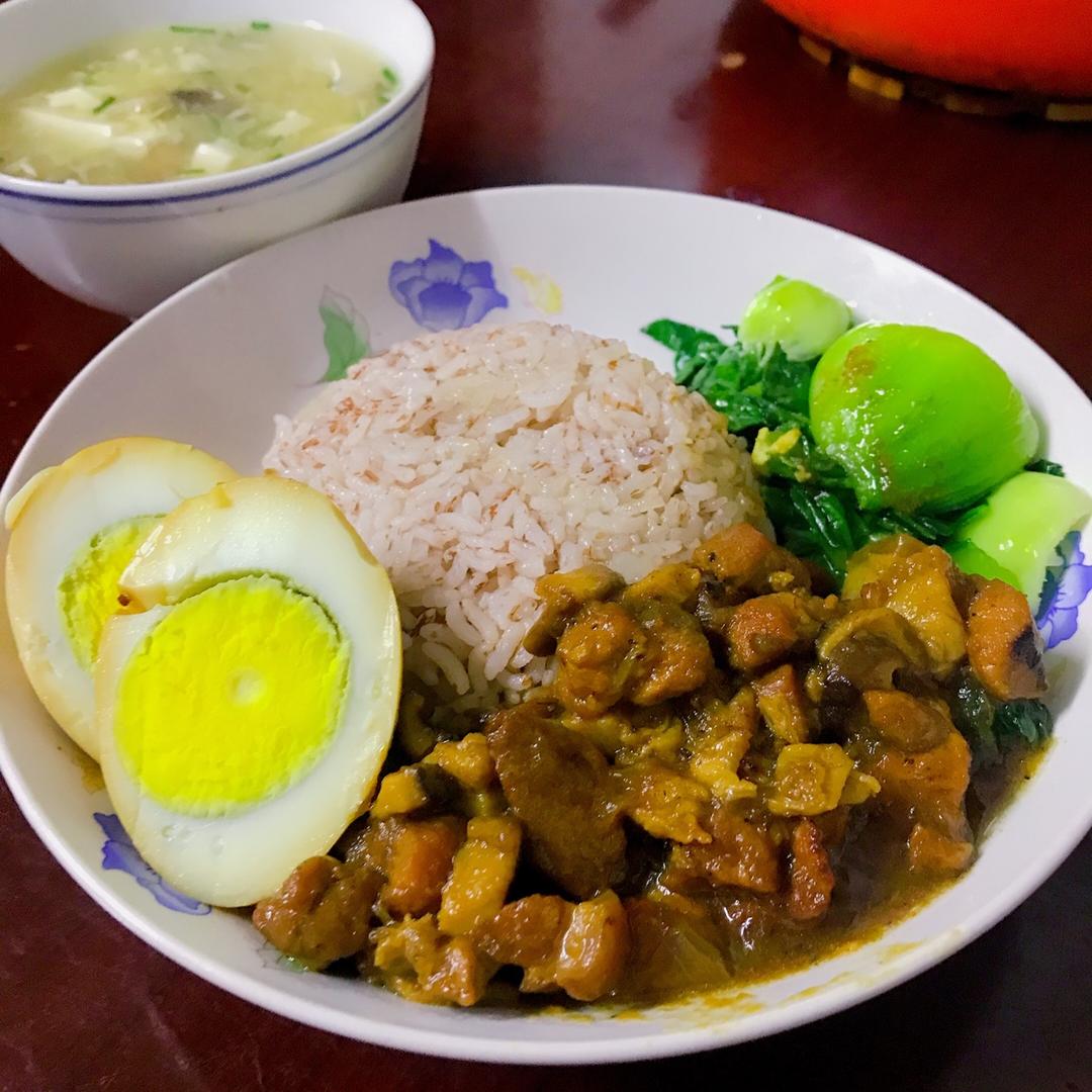 台式卤肉饭