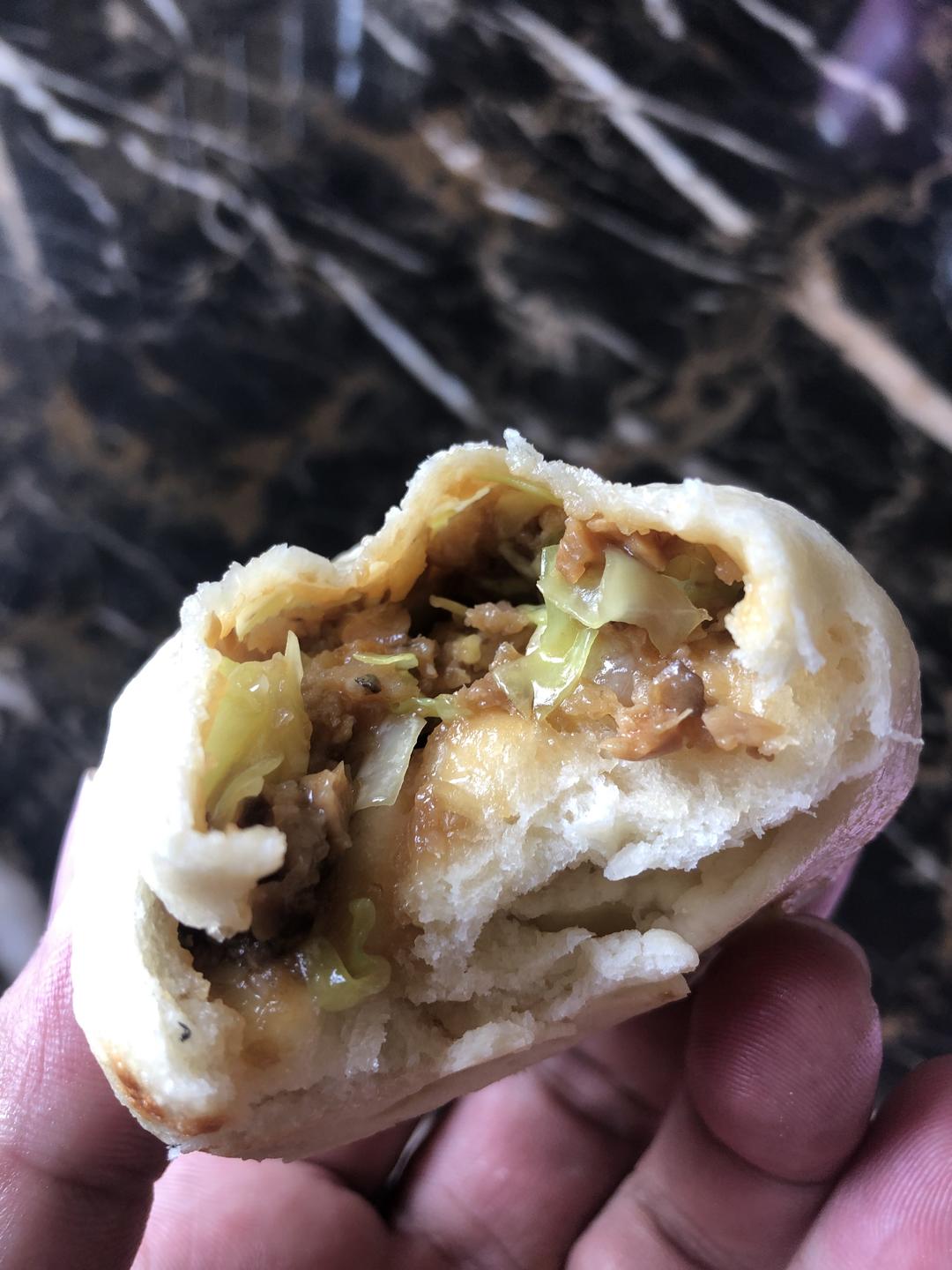 青菜肉包子