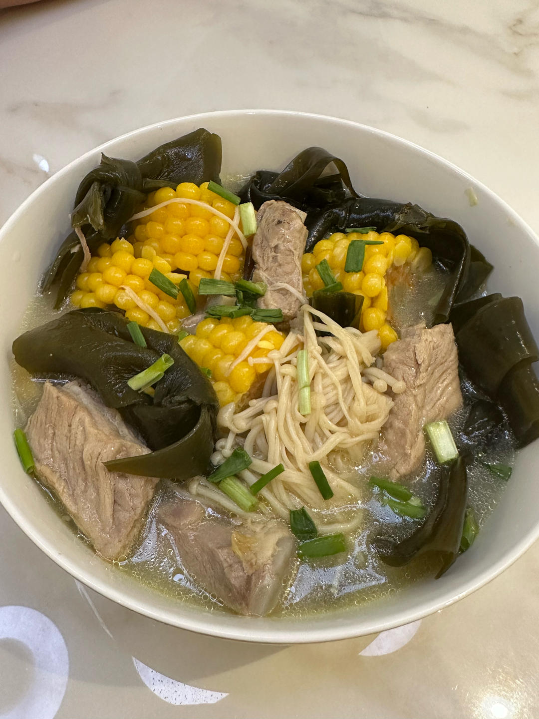 海带玉米排骨汤