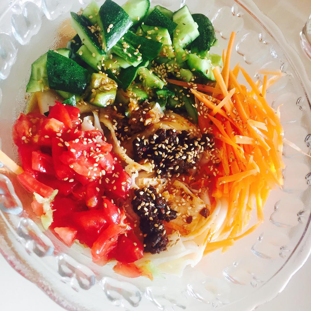 秘制拌凉皮的做法