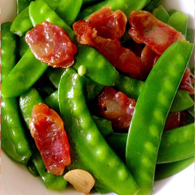 腊肠炒荷兰豆