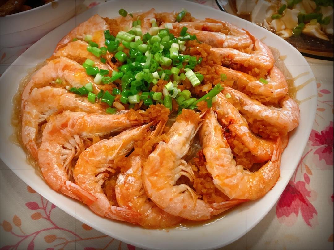 蒜蓉粉丝蒸大虾