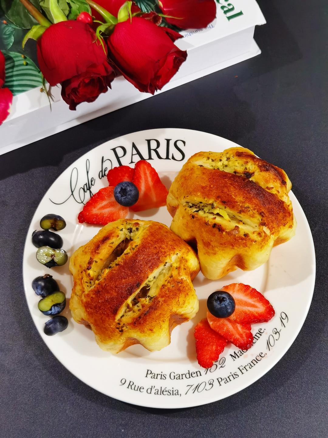 蒜香肉松小炸弹面包（烫种）